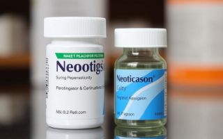 Неотигазон: понятный гид по системному ретиноиду, который меняет кожу